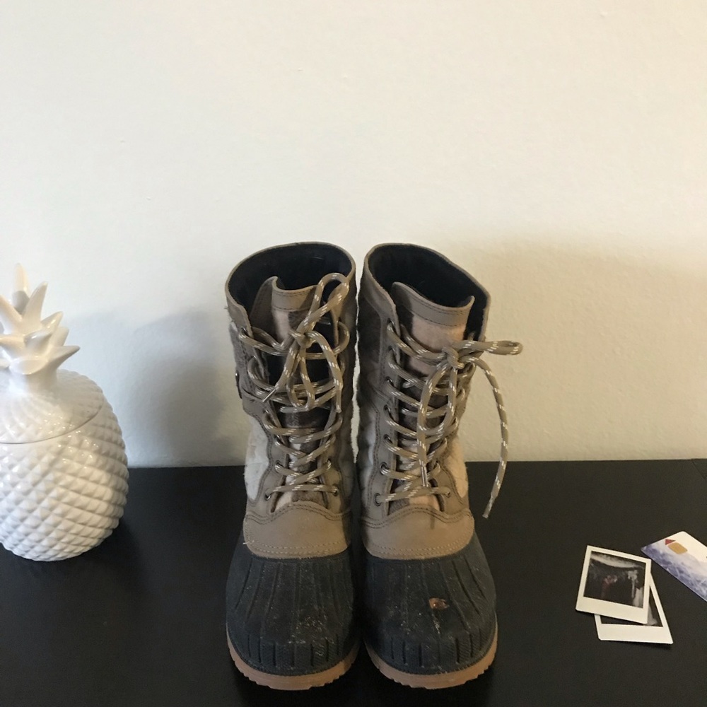 Water proof Kamik snow boots